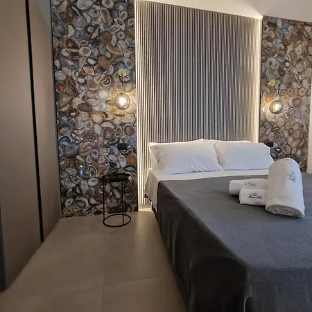 Oda ve Kahvaltı Marebed & Porto Cesareo