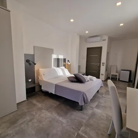 Marebed & Oda ve Kahvaltı 4*